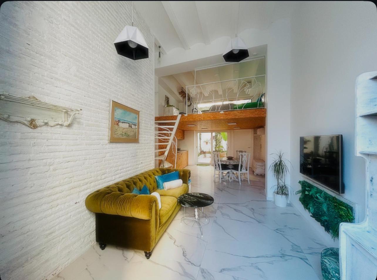 Loft Con Mucha Luz En El Centro Barrio Ruzafa Villa Valencia Exterior photo